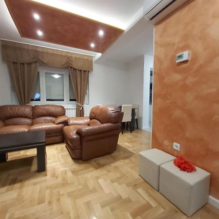 Target Apartment บันยาลูกา ภายนอก รูปภาพ