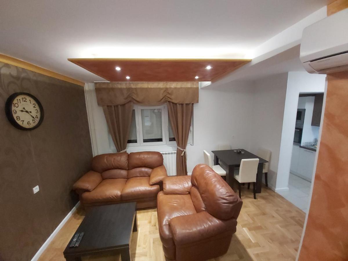 Target Apartment บันยาลูกา ภายนอก รูปภาพ