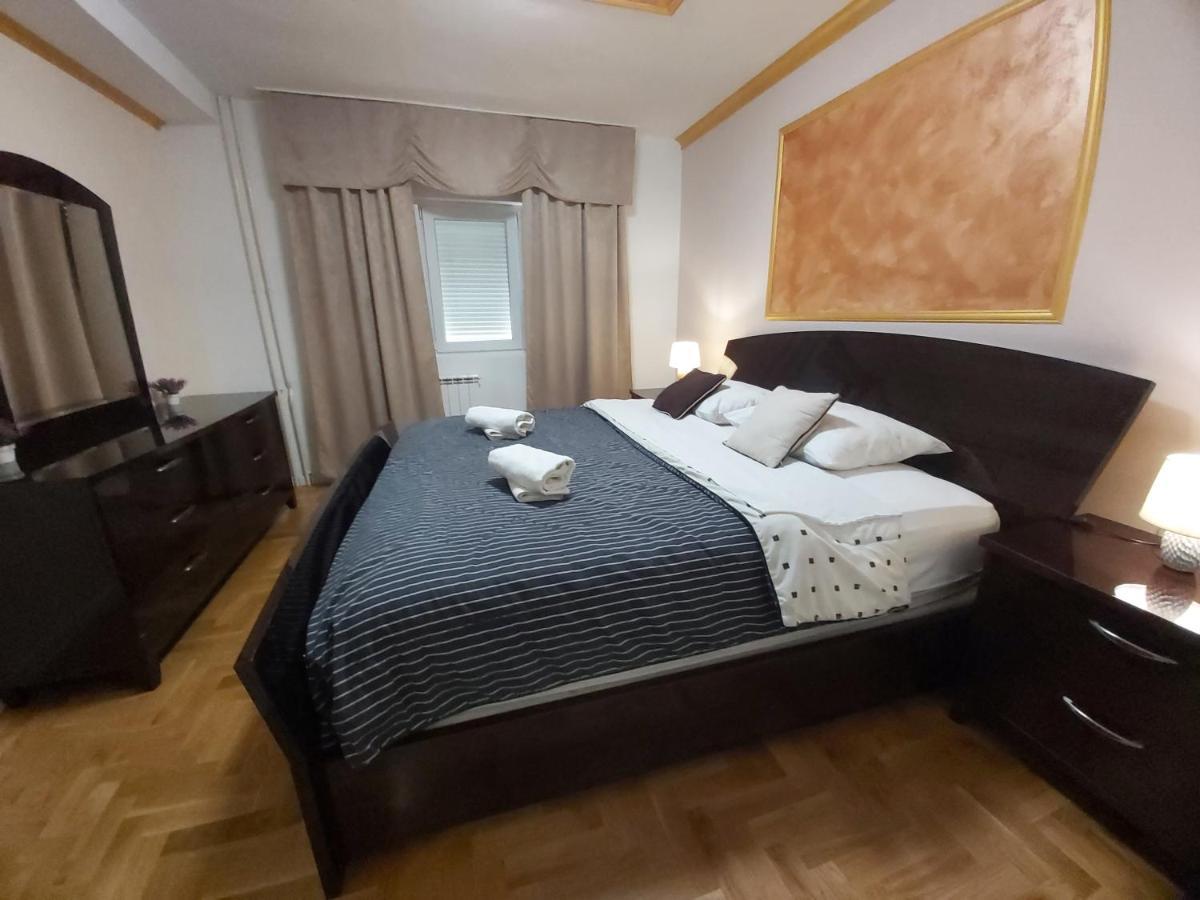 Target Apartment บันยาลูกา ภายนอก รูปภาพ