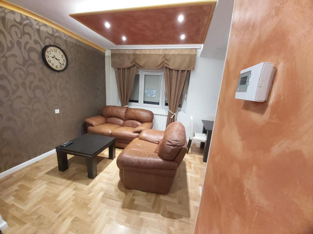 Target Apartment บันยาลูกา ภายนอก รูปภาพ